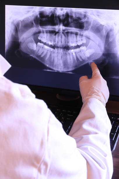 Best Cosmetic Emergency Dentistry in Burbank, CA